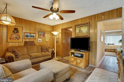 645 Ithaca Pl, East Windsor NJ 08520-5614 exterior