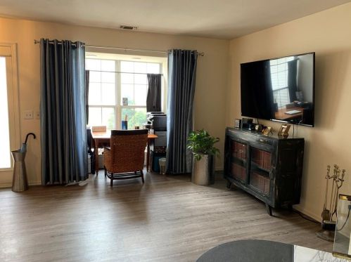 15 Olde Wagon Rd, Warwick NY  10990-4227 exterior