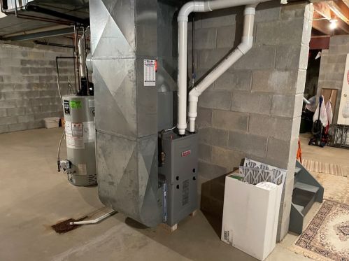 8116 Palomino Dr, Bridgeville PA  15017-1157 exterior