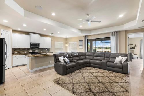 3688 Canopy Cir, Naples FL  34120-0698 exterior