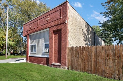 6829 Columbia Ave, Hammond, IN 46324-1649
