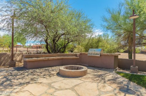 7839 Dixileta Dr, Scottsdale AZ exterior