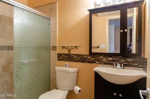 8127 32nd Dr, Phoenix, AZ 85051-6225