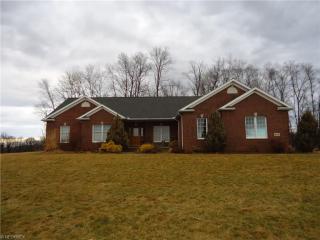 8141 Allen Dr, Alliance, OH 44601-9744