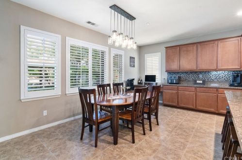 39114 Trail Creek Ln, Temecula CA  92591-7290 exterior