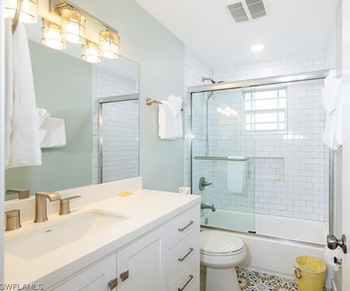 1388 Tahiti Dr, Sanibel FL  33957-2614 exterior