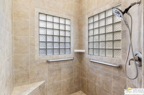 78720 Avenida La Fonda, La Quinta CA  92253-2805 exterior