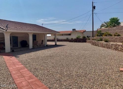 3724 Mission Dr, Lake Havasu City, AZ 86406-4251