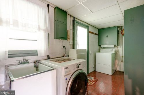 848 Woodlawn Dr, Lansdale PA  19446-4516 exterior