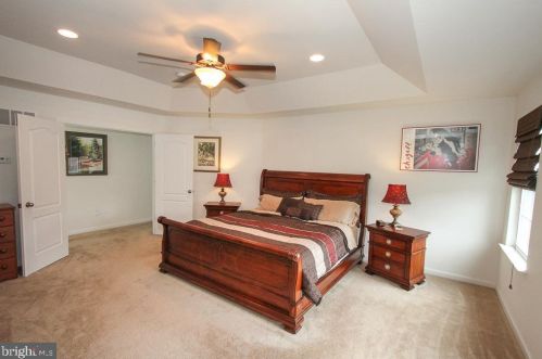 1954 Canyon Creek Rd, Gilbertsville PA  19525-7003 exterior