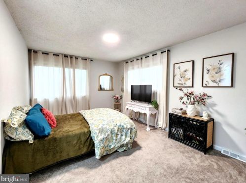 318 Bridge St, Collegeville PA  19426-3502 exterior