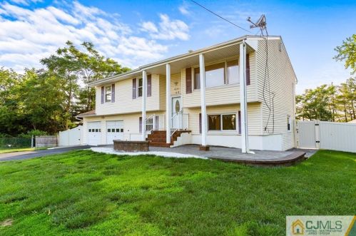 4624 New Brunswick Ave, Piscataway, NJ 08854-3814