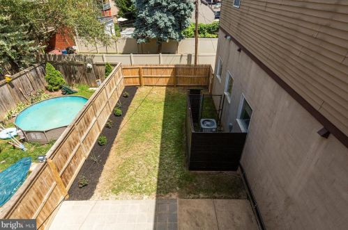 237 Lime St, Lancaster PA  17602-2748 exterior