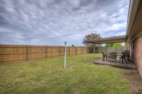 9805 Lafayette Dr, Greenville TX  75402-3728 exterior