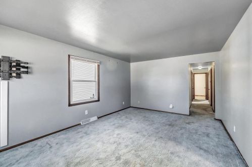 1128 Locust St, Green Bay, WI 54303-4432