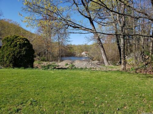 1426 Route 9w, Highland Falls NY  10928-4503 exterior