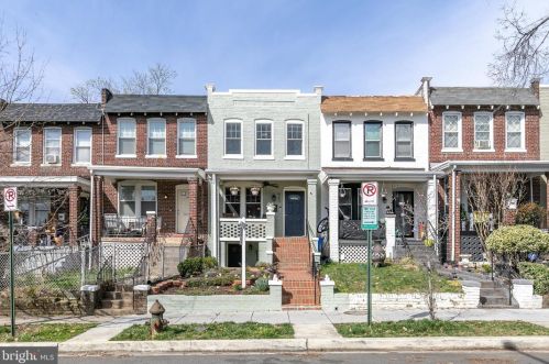 540 24th St, Washington, DC 20002-4818