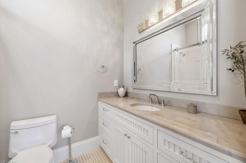 1266 Cobia Ct, Naples FL  34102-1549 exterior