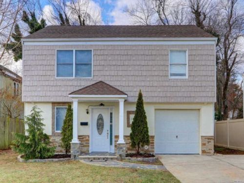 2064 Hendricks Ave, North Bellmore, NY 11710-3059