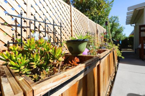 720 Livingston Pl, Rio Vista CA  94571-5116 exterior