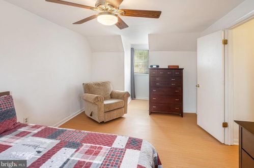 5624 Reardon Ln, Woodbridge VA  22193-3756 exterior