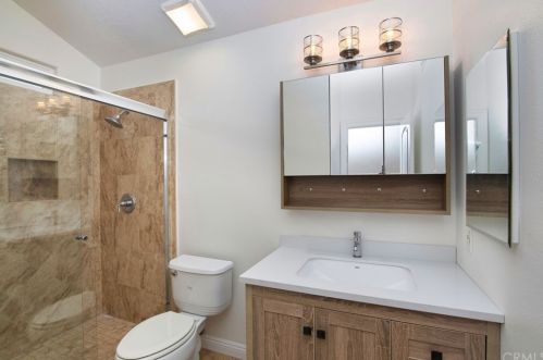 5162 Bridgewood Dr, Buena Park CA  90623-1711 exterior