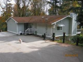 4610 Fir Dr, Bremerton, WA 98310-9550