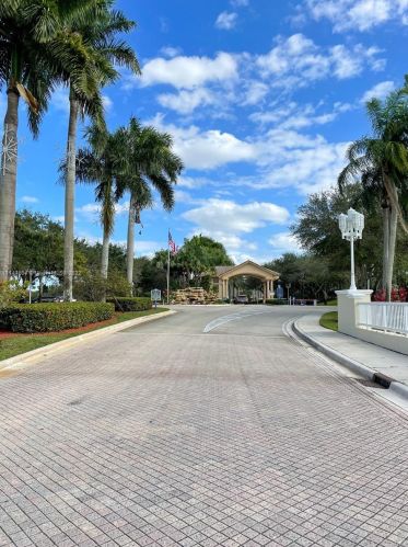 17067 11th St, Hollywood FL 33028-2101 exterior