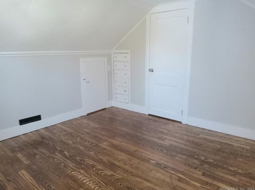 46 Beacon St, Bristol CT  06010-6609 exterior