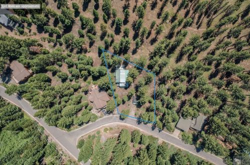 1348 Ottawa Dr, South Lake Tahoe CA  96150-4820 exterior