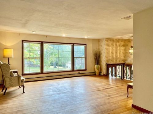 338 Union Valley Rd, Mahopac NY  10541-4333 exterior