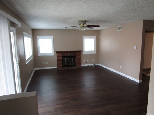 2437 Riverside Ave, Rialto, CA 92377-3920