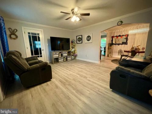 127 Dorman St, Harrington DE  19952-1048 exterior