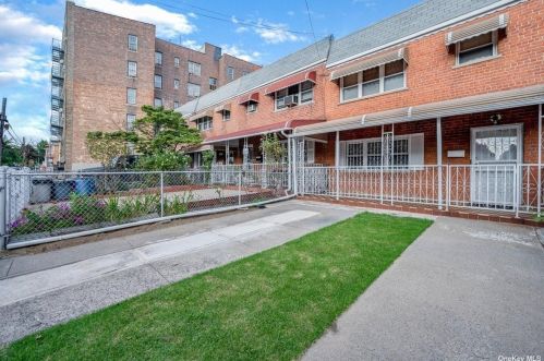 1340 Commonwealth Ave, Bronx, NY 10472-1804