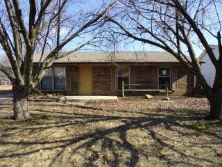 1510 Summerhill Dr, Lexington, KY 40515-5837