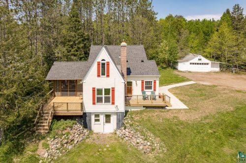 4011 Nelson Rd, Duluth MN 55803-2722 exterior