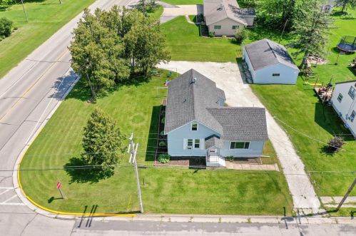 216 3rd St, Cato, WI 54230-9767