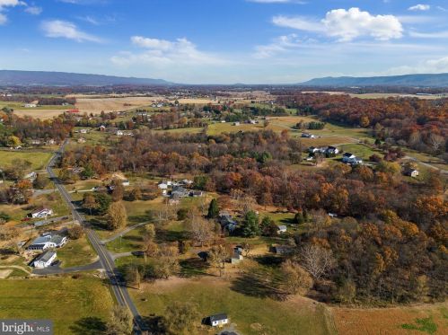 482 Rittenour Rd, Edinburg VA  22824-2928 exterior