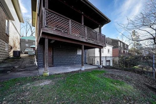 2738 Connecticut Ave, Pittsburgh PA 15216-1934 exterior