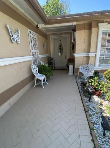 12211 Wildbrook Dr, Riverview, FL 33569-4111