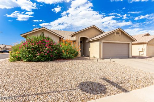 712 Mariposa Pl, Chandler, AZ 85225-0949