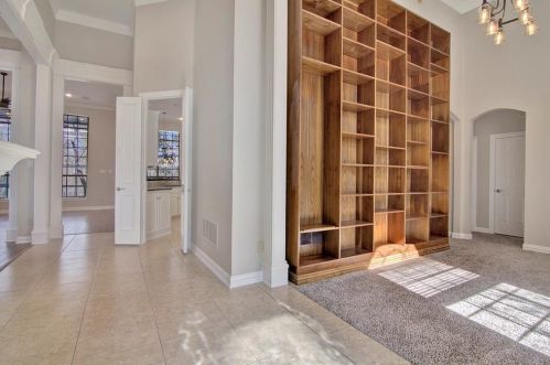 909 Rolling Meadows Ct, Allen, TX 75013-5467