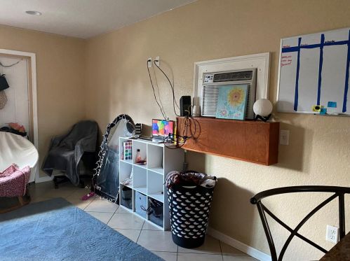 422 Rockingham Ave, Tavares FL  32778-3056 exterior