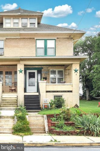 251 Main St, Red Lion, PA 17356-1314