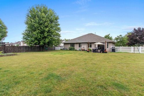 2722 Teresa Dr, Green Bay WI  54311-5586 exterior