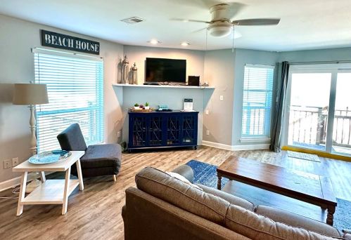 1804 Gulf Bch Dr, Saint George Island FL  32328-2827 exterior