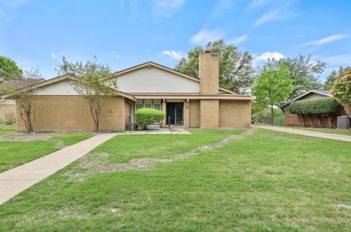 3203 Tam O Shanter Ln, Richardson TX  75080-1532 exterior