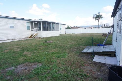 559 Lindsey Dr, Lakeland FL  33809-7238 exterior