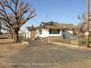 8914 Union Ave, Bakersfield CA  93307-6137 exterior