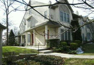204 Commons At Kingswood Dr, East Brunswick NJ  08816-5209 exterior